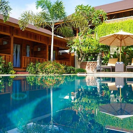 La'Villaris Hotel & Resto Kuta  Buitenkant foto