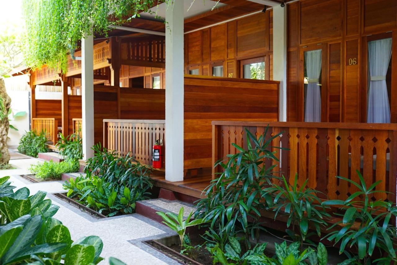 La'Villaris Hotel & Resto Kuta  Buitenkant foto