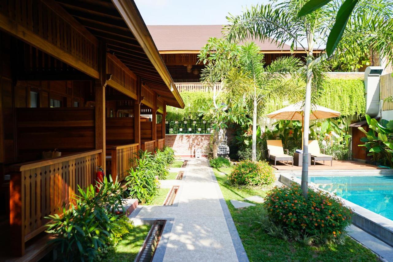 La'Villaris Hotel & Resto Kuta  Buitenkant foto