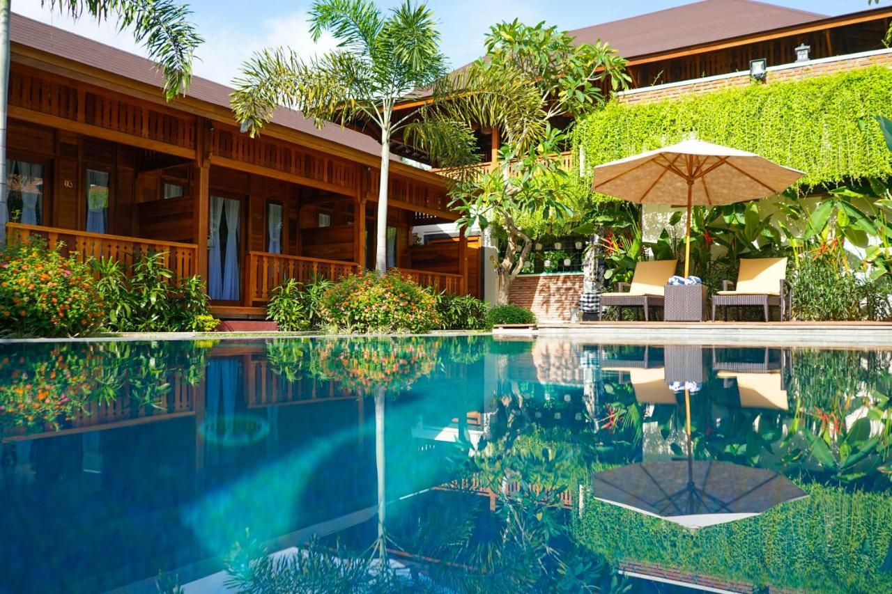 La'Villaris Hotel & Resto Kuta  Buitenkant foto